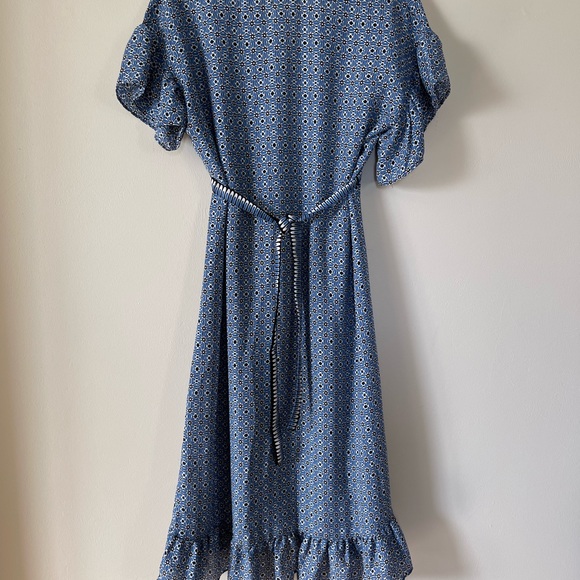 NWT. Blue floral midi dress. Max Studio. Size small. - Picture 4 of 7